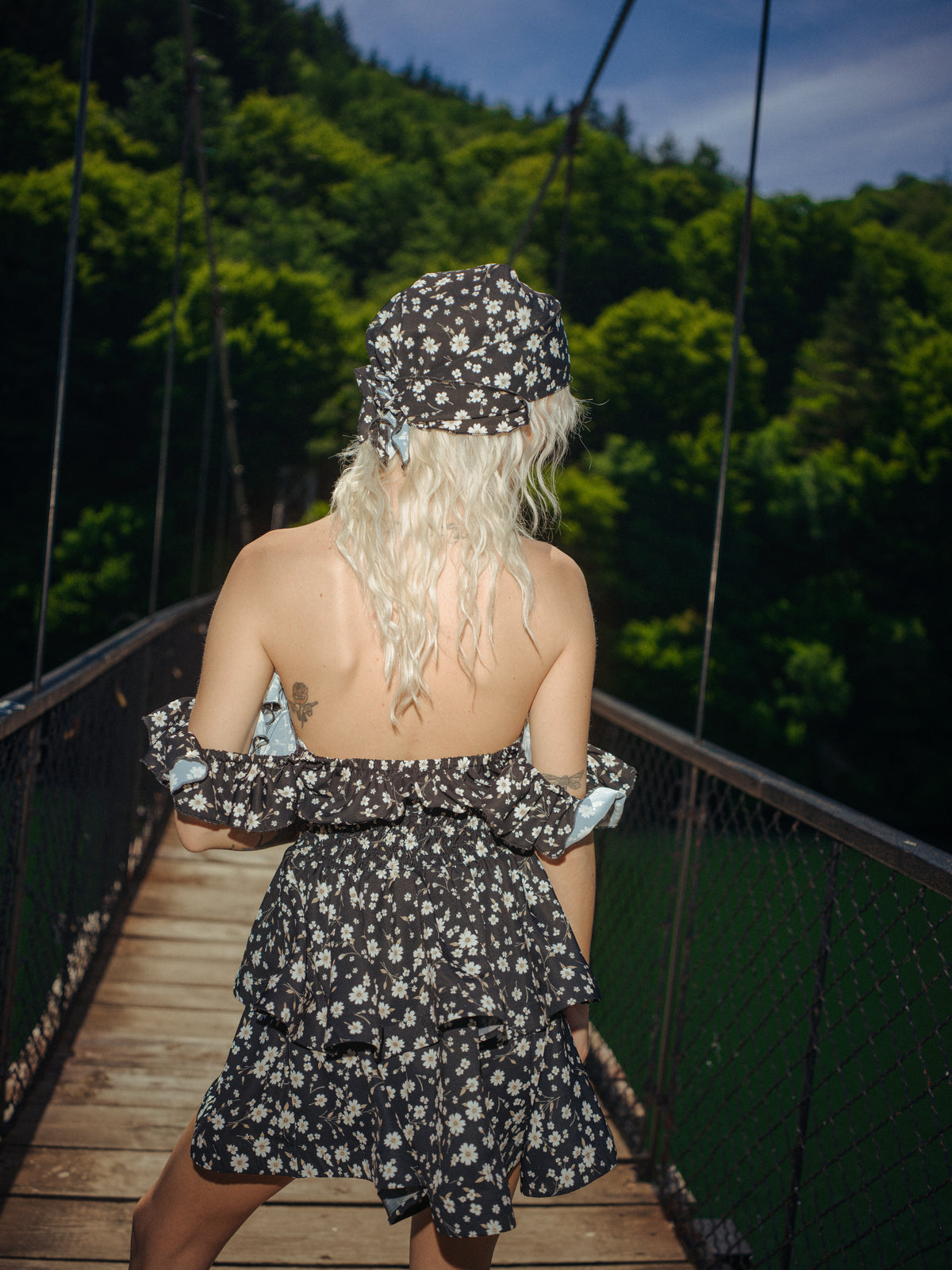 Maya Short Dress In Flowers